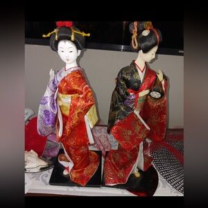 Elegant Japanese Geisha Dolls Set in Red and Black Kimono